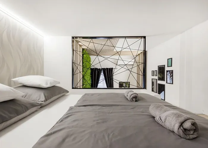 Modern Downtown Oasis Apartament *