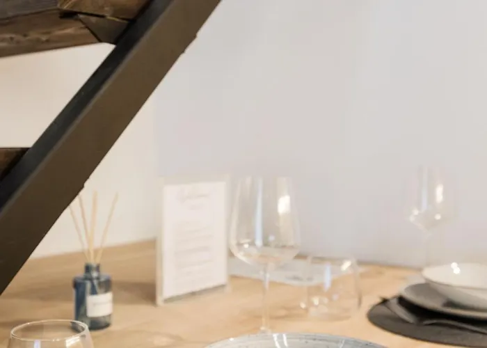 Modern Downtown Oasis *